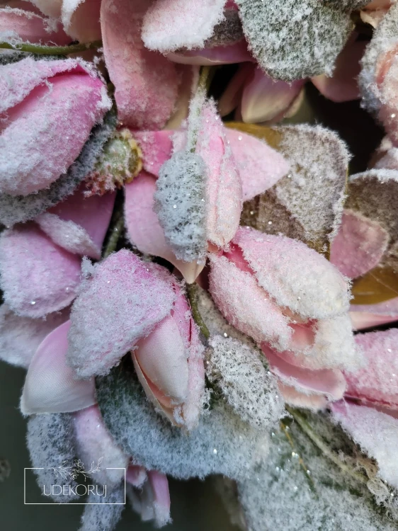 wianek_magnolia_róż_1.jpg